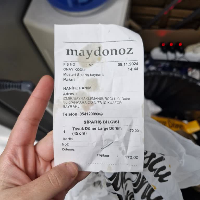 Bayat Tavuk Ve Tuzlu Sos Şikayeti