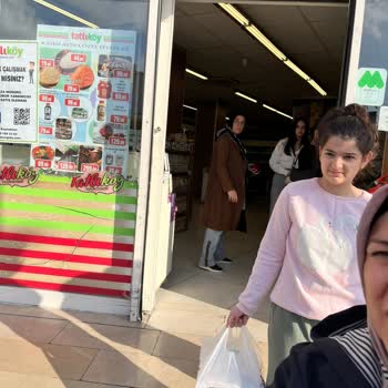 Müşteri Odaklı Olmayan Hizmet Ve Zorla Satış