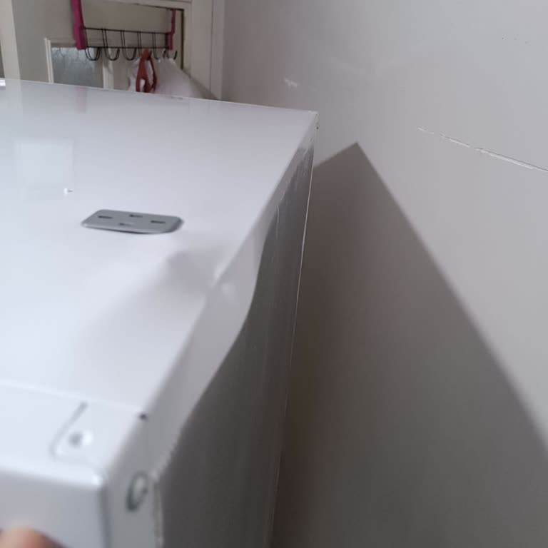 Hasarlı Buzdolabı Ve İlgisiz Müşteri Hizmetleri Sorunu