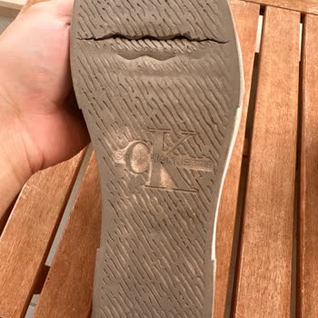 Calvin Klein Sattığı Malın Arkasında Durmadı