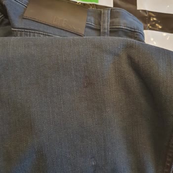 LTB Kot Pantolonunda İp Çıkıntısı Şoku