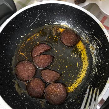 Et Balık Kuzu Şarküteri (Körfez) Sucuk İadesi!