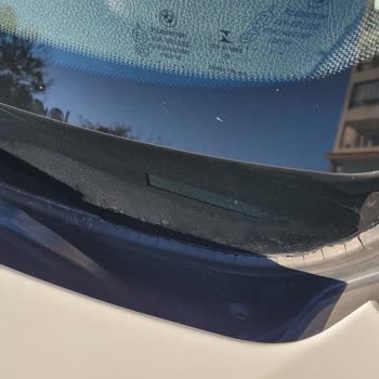 BMW F30 Ön Cam Izgarası Fitil Problemi