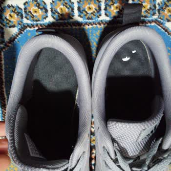 Orijinal Ayakkabının Taban Yazısı Soyuldu