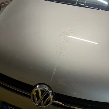 Ankamall Otoparkında Araç Üzerine Dökülen Sıvı Ve İlgisizlik