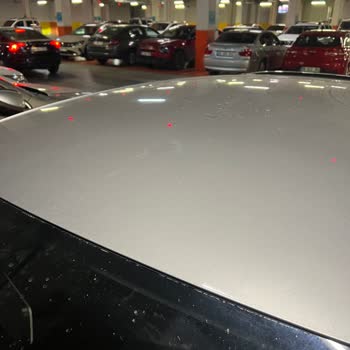 Ankamall Otoparkında Araç Üzerine Dökülen Sıvı Ve İlgisizlik