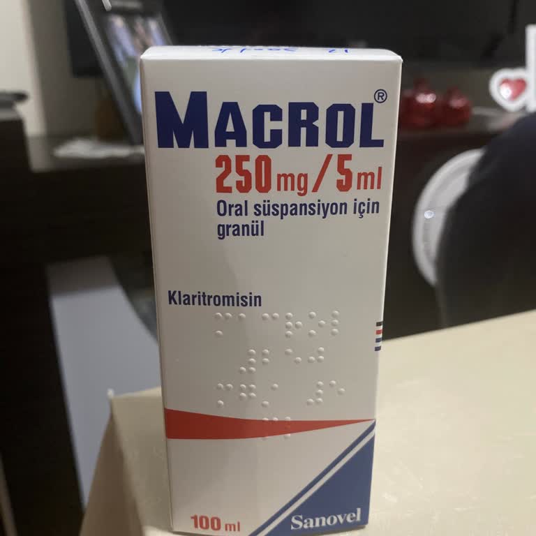 Genç Yaşta İlaç Yan Etkileri: Halüsinasyonlar Ve Mide Sorunları