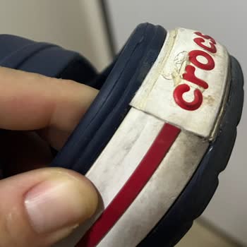 Sneaks Up'tan Aldığım Crocs Terliklerin Beklenmedik Sorunu