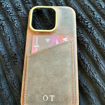 Yanlış Renk Ve Kalitesiz İşçilik: Kılıf Siparişimde Hayal Kırıklığı