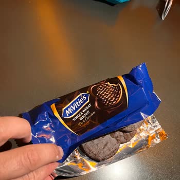 Güvenilir Markadan Hayal Kırıklığı: Bozuk Mcvities Bisküvi Deneyimi