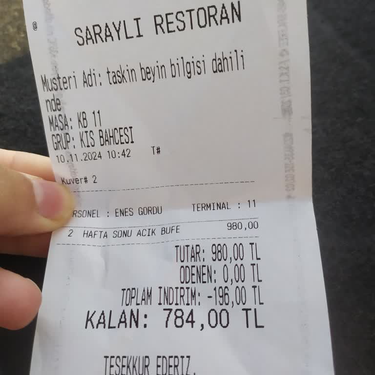 Kahvaltıda Hamam Böceği Şoku