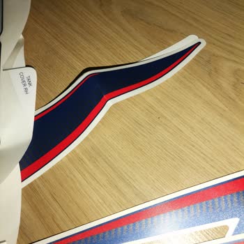 Sticker Sorunu: TVS Apache RTR 200'de Destek Eksikliği