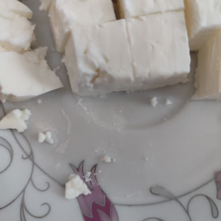 Peynirde Sert Parçacık Sorunu