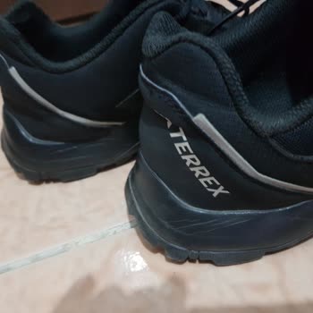 Adidas Terrex Ayakkabılar 3 Ayda Eski Görünüme Büründü