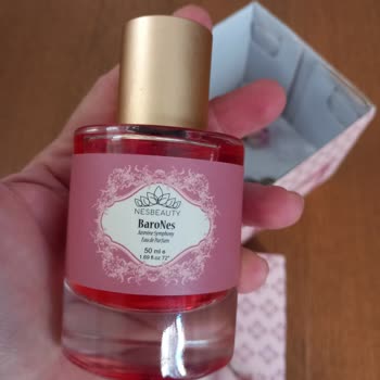 Yanıltıcı Parfüm Deneyimi: Beklentilerin Altında Kalan Ürün