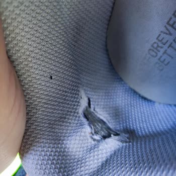 5 Aylık Puma Ayakkabının Yırtılması