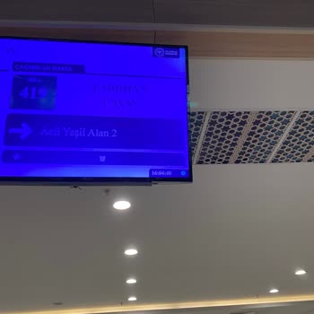 Erzurum Şehir Hastanesi Acil Servisinde Yavaş Hizmet