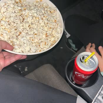 Düzensizlik Ve Kaba Davranışlarla Dolu Sinema Deneyimi