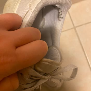 Asics Ayakkabının Kalite Sorunu Ve Beklenmedik Dağılma
