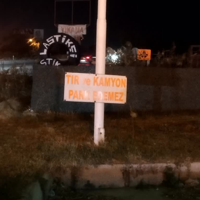 Akhisar Köfteci Hünkar Müşteri Seçerek Yapılan Saygısızlık!