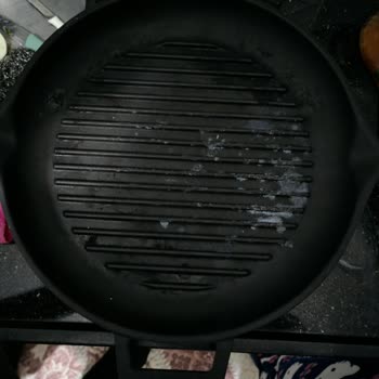 Lava Marka Döküm Tava Hayal Kırıklığı