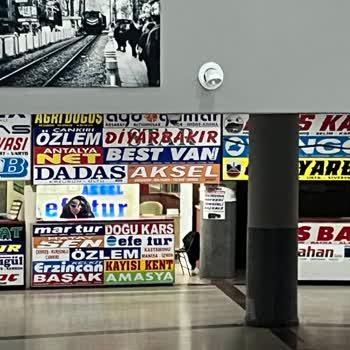 Efe Tur İle Yaşanan Aktarma Sorunu Ve Geç Gelen Otobüs