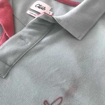 Beymen Polo Tişörtün Logosu Ütüleme Talimatı Eksikliği Yüzünden Eriyor