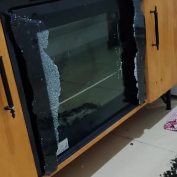 Silverline Fırın Camı Patladı: Üretim Hatası Ve Güvenlik Endişesi