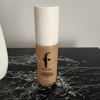 Flormar Fondöten Pul Pul Oluyor Ve Sorun Çözülmüyor