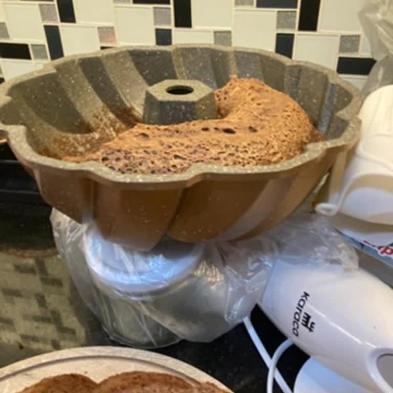 Yapışmayan Kek Kalıbı Mağduriyeti