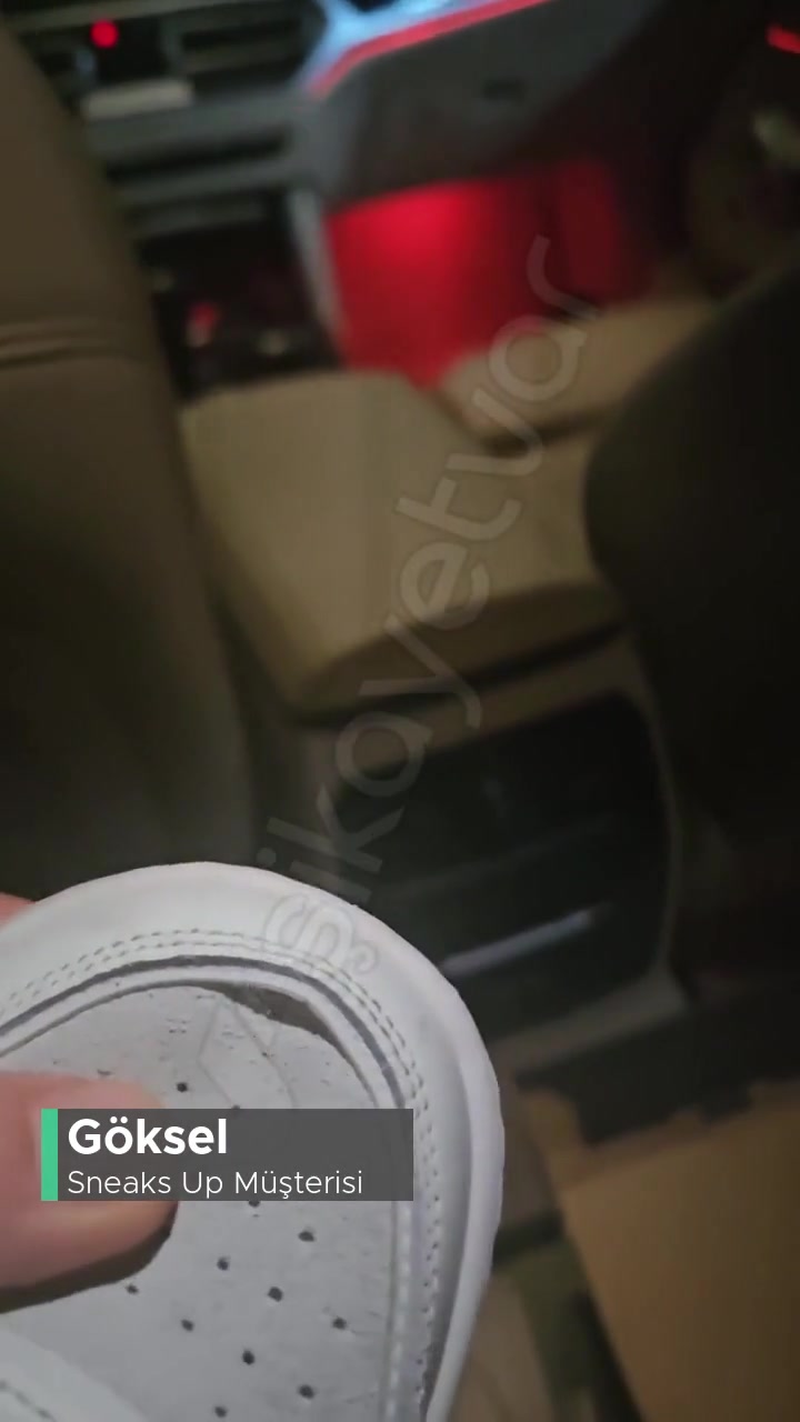 Sneaks Up 3 Saat Kullanımda Dikişleri Atan Ayakkabıda Kullanıcı Hatası Nasıl Olur? videonun kapak resmi