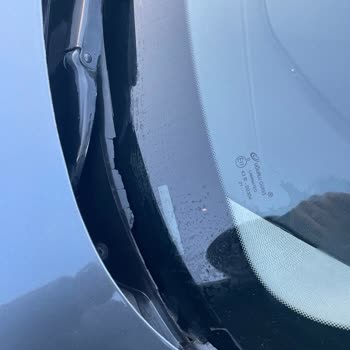 BMW F20 Cam Fitilleri: Kronik Sorun Ve Su Sızdırma Problemi