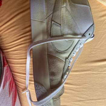 Nike Ayakkabının Beklenmedik Dağılışı