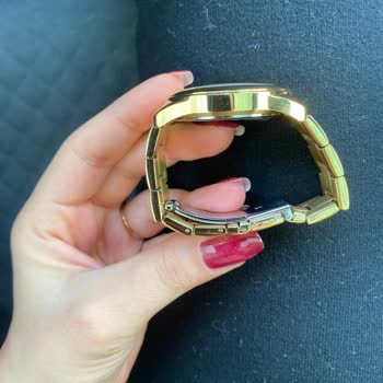 Yeni Saatim Mağazada Yanlış İşlem Gördü Ve Çizildi