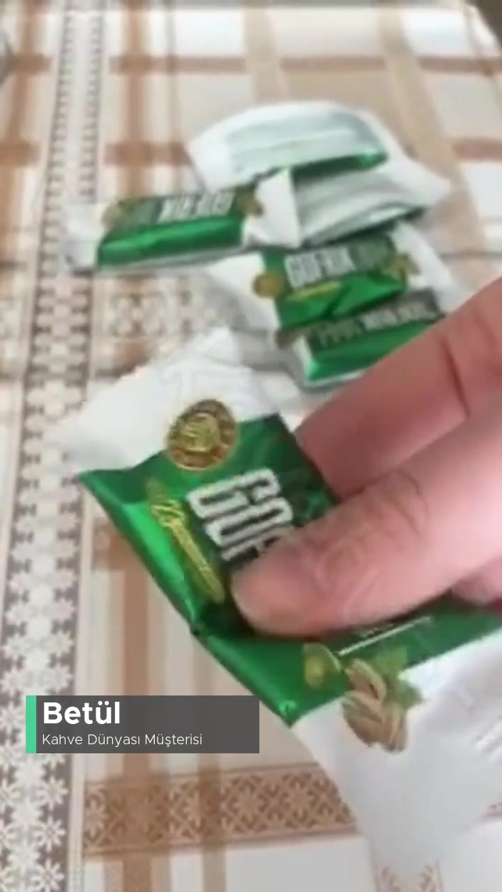 Kahve Dünyası Gofrik Çikolata İçi Boş! videonun kapak resmi