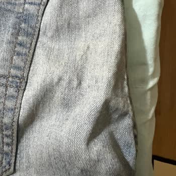 Levis Hose Deformierung und enttäuschender Kundenservice