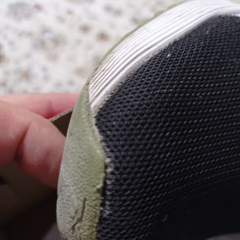 Reebok Lite Plus Erfahrung Mängel trotz kurzer Nutzung und falscher Fehlerbeurteilung