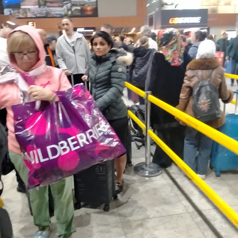 Pegasus Erfahrung unhöfliches Personal und lange Wartezeiten bei Gepäckabgabe