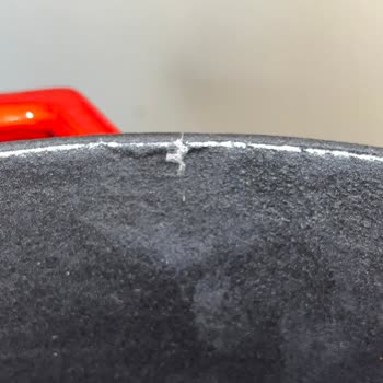 Defolu Lava Döküm Tencere Sağlık Riski Taşıyor