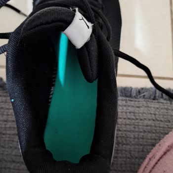 Puma Ayakkabıda Parçalanma Sorunu Ve İade Engeli