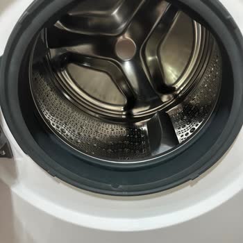 Bosch Series 4 Washing Machine Door Seal Torn in Just 1 Year