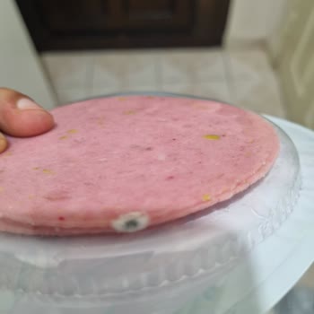 Küflü Salam Şoku: Son Kullanma Tarihi Geçmemiş Ürün Sorunu