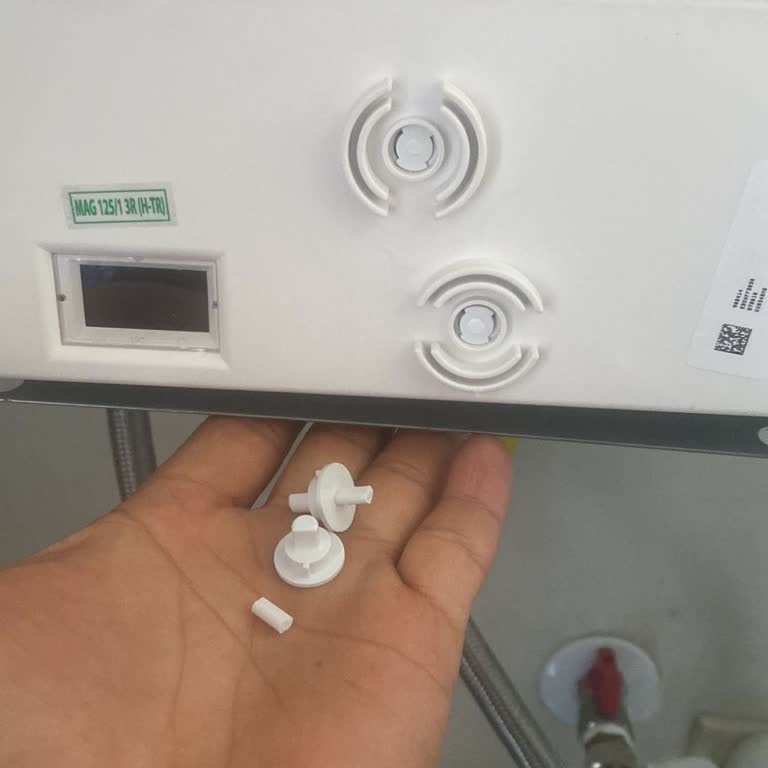 Kırık Düğmelerle Gelen Hayal Kırıklığı