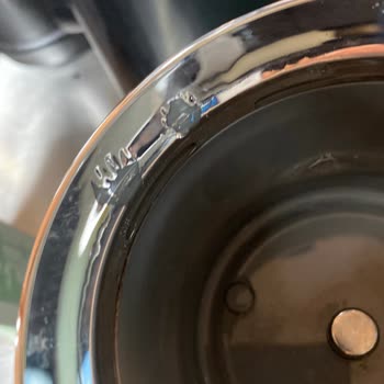 Smeg Süt Köpürtme Makinesi: Yüksek Fiyat, Düşük Kalite