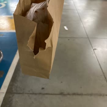 100 Burger'de Saygısızlık Ve Terbiyesizlik Deneyimi