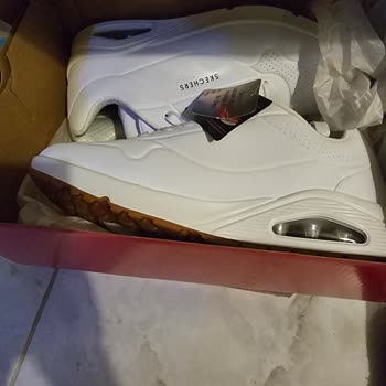 Skechers Ayakkabılarının Kaygan Taban Sorunu