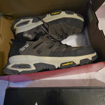 Skechers Ayakkabılarının Kaygan Taban Sorunu