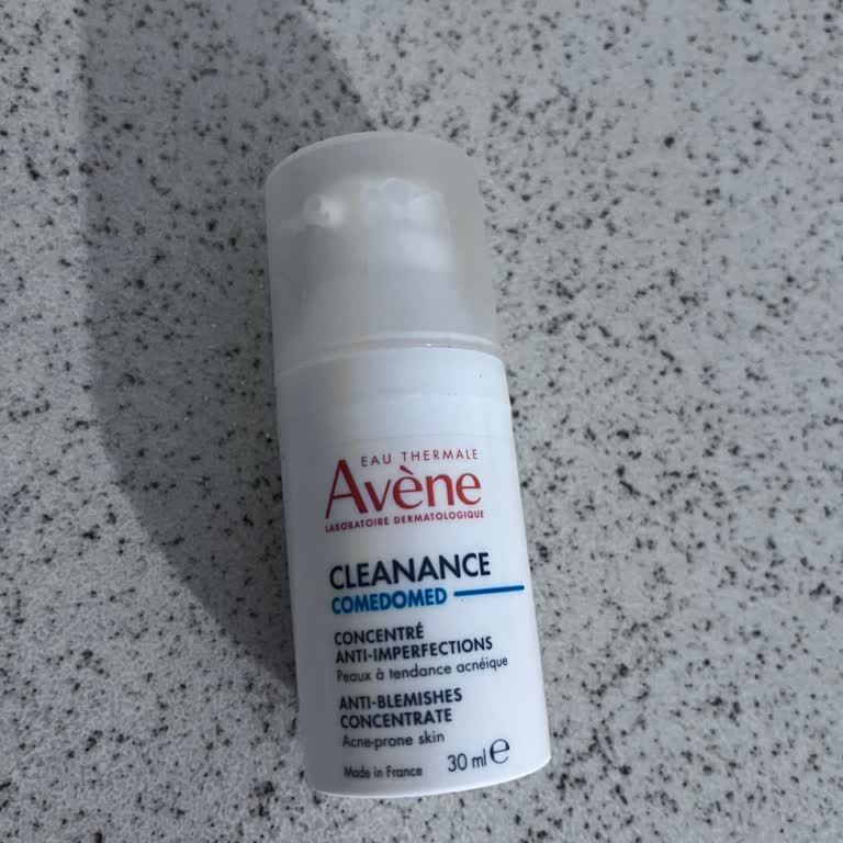 Kimyasal Koku Ve Sivilce Sorunu: Avene Cleanance Comedomed