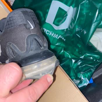 Deichmann'dan Aldığım Nike Ayakkabının Kalitesizliği Ve Müşteri Hizmetleri Sorunu