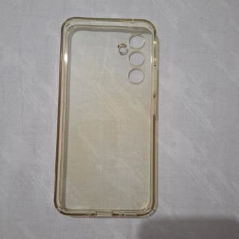 Beklenmedik Sararma: Spigen Kılıfın Hayal Kırıklığı